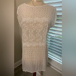 Johnny Was Long Line Partial Sleeves White Eyelet Blouse Round Boat Neck Size M